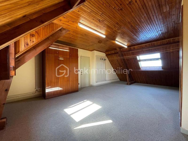 Maison - 300 m² - 10 pièces