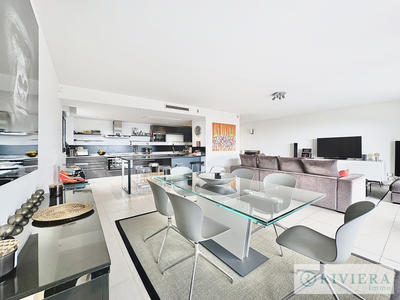 Maison - 203 m² - 5 pièces