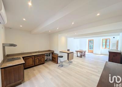 Maison - 237 m² - 6 pièces