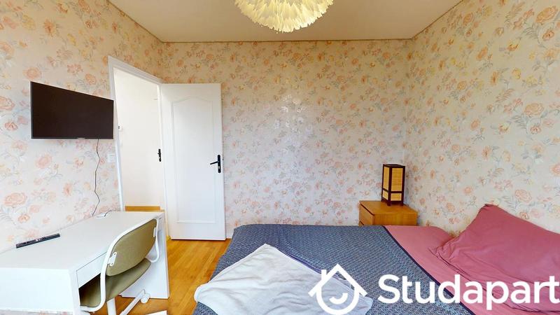 Chambre - 112 m² - 1 pièce