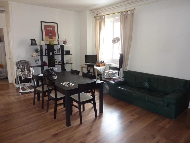 Appartement - 121 m² - 6 pièces