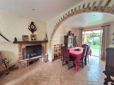 Maison - 150 m² - 9 pièces