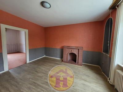 Maison - 211 m² - 10 pièces