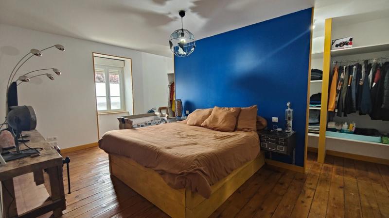 Maison - 361 m² - 8 pièces