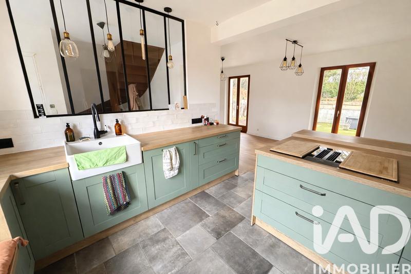 Maison - 89 m² - 5 pièces