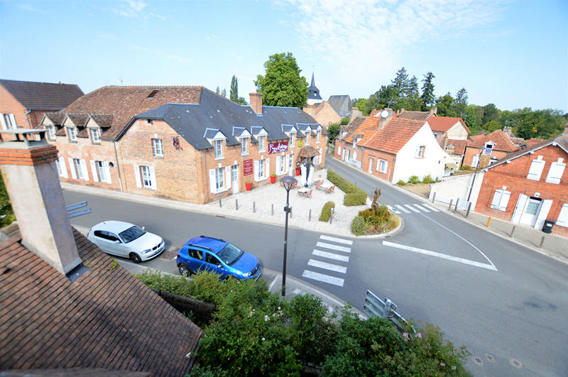 Maison - 202 m² - 9 pièces