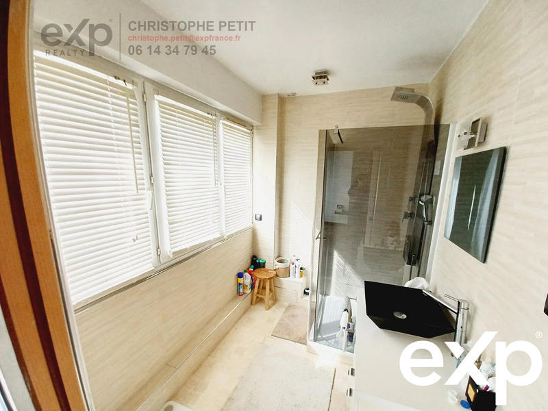 Maison - 150 m² - 7 pièces