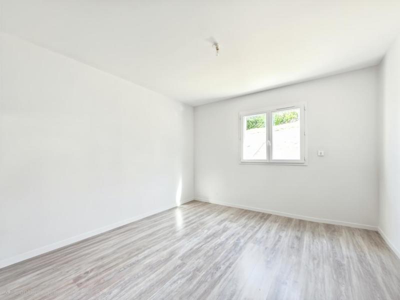 Maison - 137 m² - 6 pièces