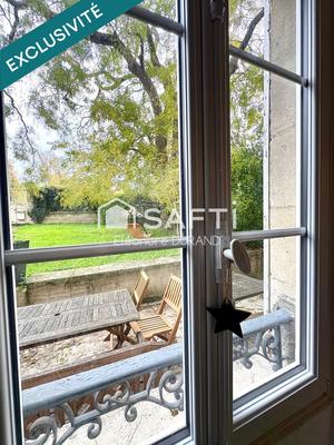 Maison - 215 m² - 8 pièces