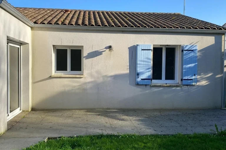 Maison - 95 m² - 4 pièces