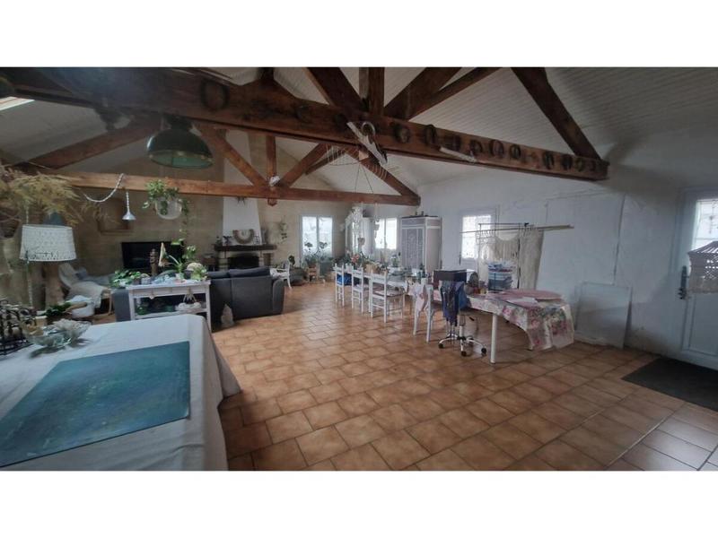 Maison - 200 m² - 7 pièces