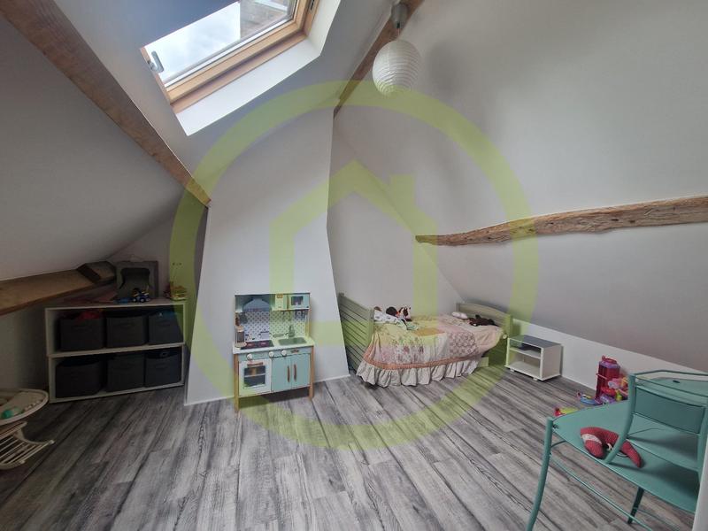 Maison - 90 m² - 5 pièces