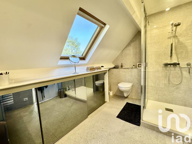 Maison - 194 m² - 6 pièces