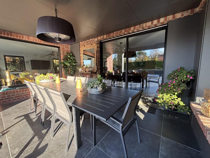 Maison - 269 m² - 8 pièces