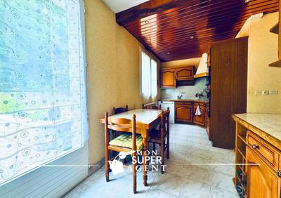 Demeure - 152 m² - 6 pièces