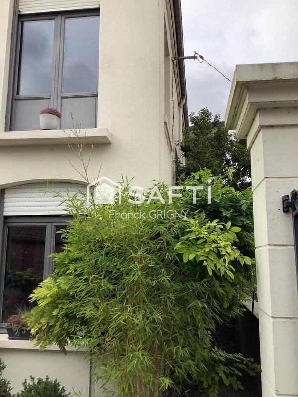 Maison - 222 m² - 7 pièces