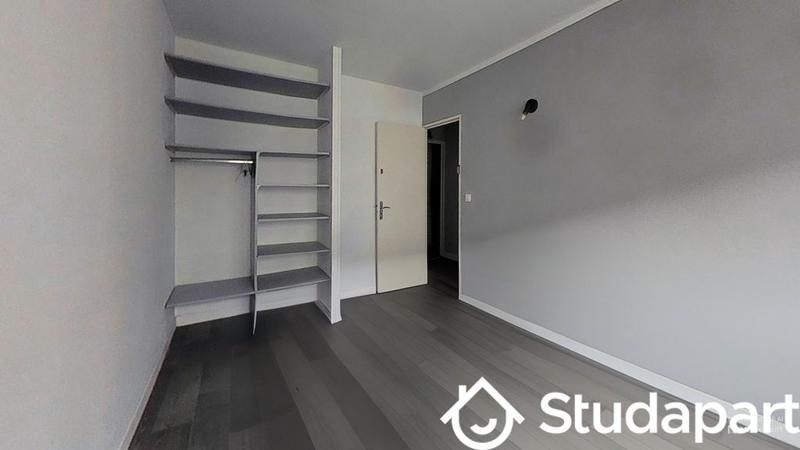 Chambre - 55 m² - 1 pièce