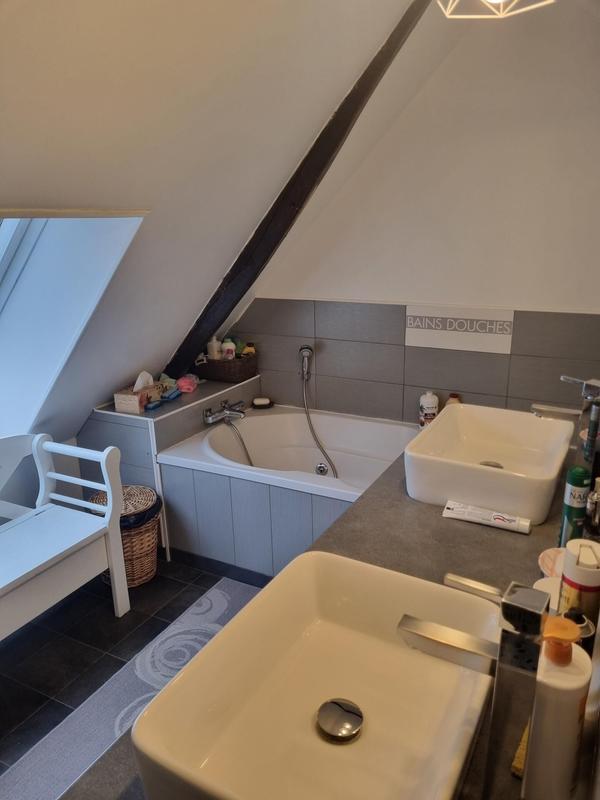 Maison - 147 m² - 8 pièces