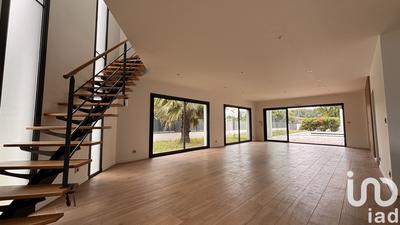 Maison - 197 m² - 6 pièces