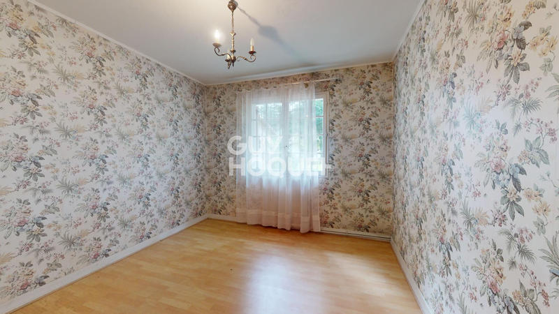 Maison - 213 m² - 7 pièces