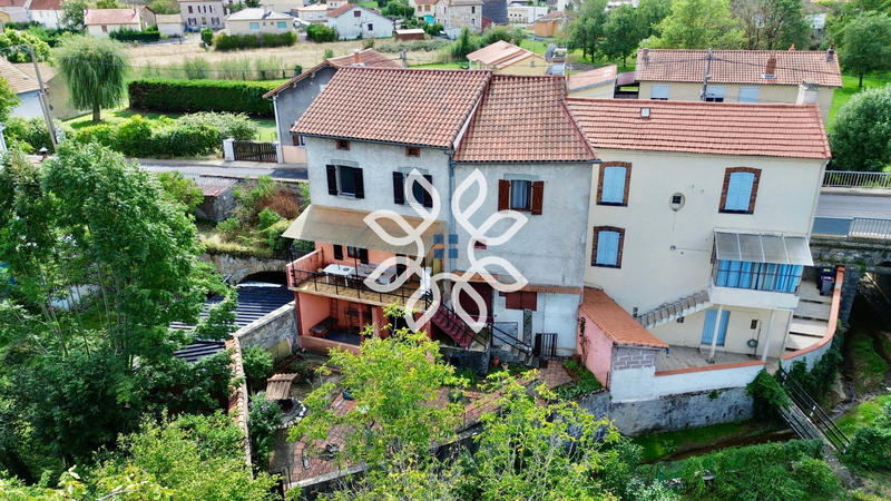 Maison - 98 m² - 6 pièces