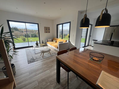 Maison - 120 m² - 6 pièces