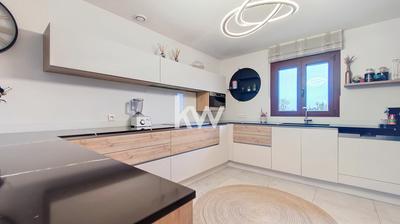 Maison jumelée - 180 m² - 5 pièces