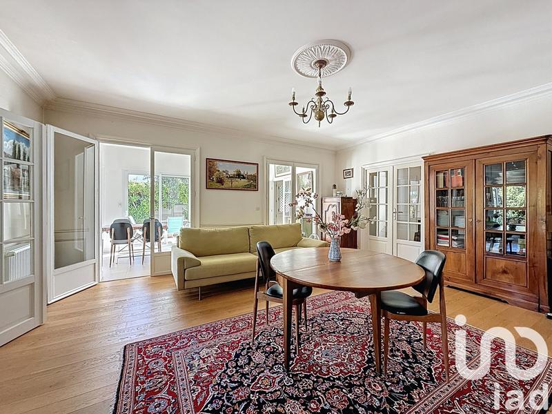 Maison - 262 m² - 8 pièces