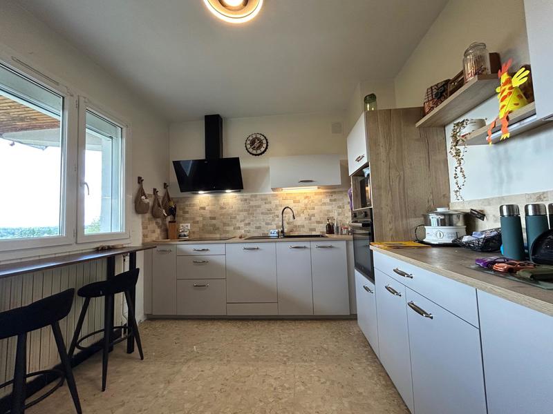 Maison - 144 m² - 5 pièces