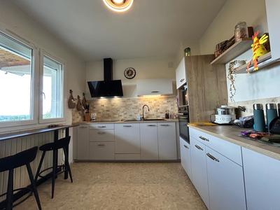 Maison - 144 m² - 5 pièces