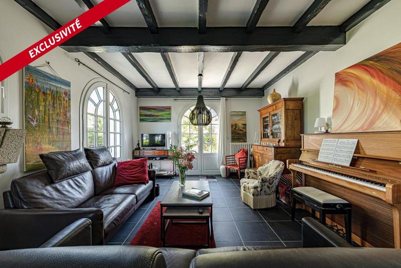 Maison - 182 m² - 9 pièces