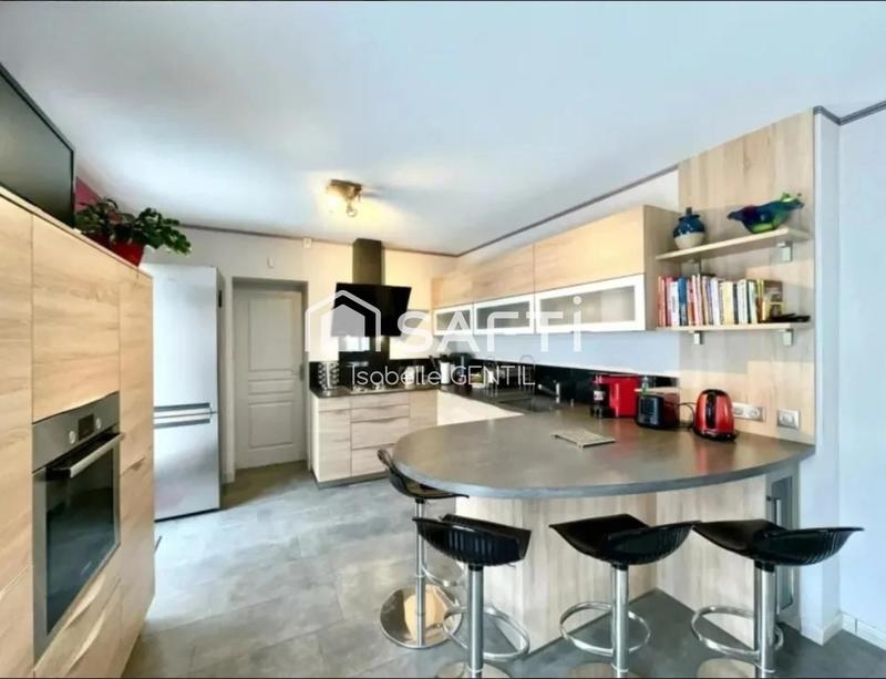 Maison - 115 m² - 5 pièces