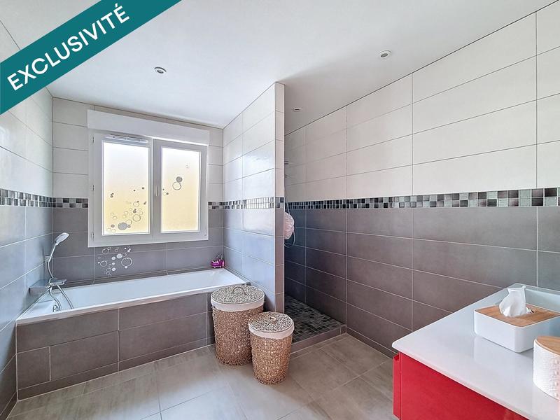 Maison - 158 m² - 6 pièces