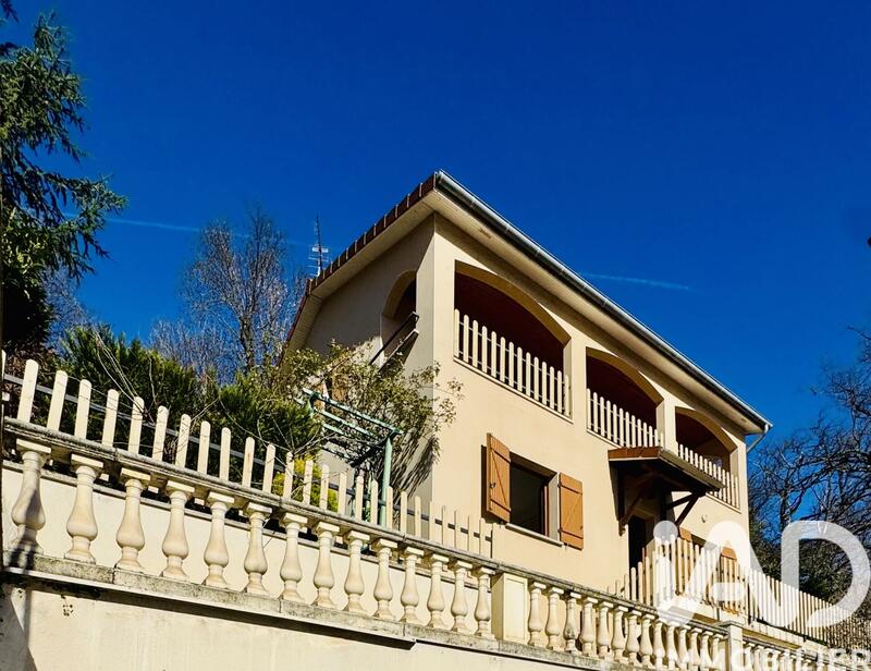 Maison - 134 m² - 5 pièces