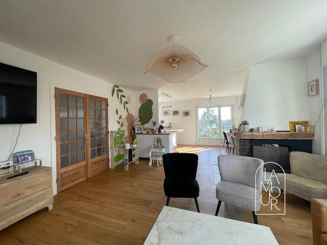 Maison - 157 m² - 7 pièces