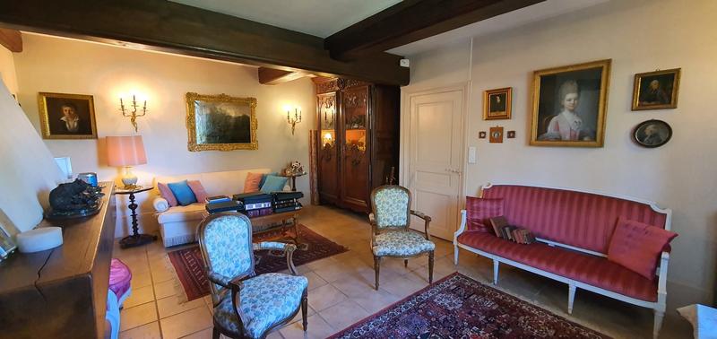 Maison - 194 m² - 7 pièces