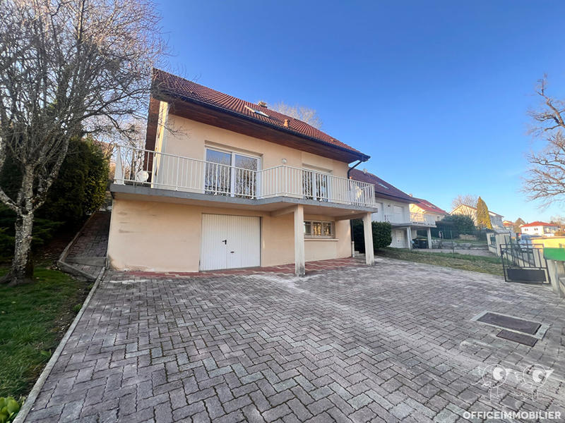 Maison - 104 m² - 5 pièces