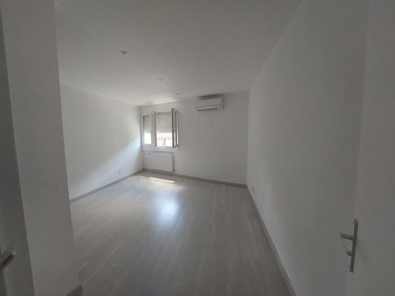 Immeuble - 1 300 m²