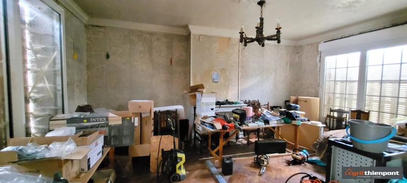 Maison - 310 m² - 11 pièces