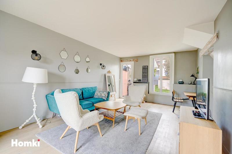 Maison - 181 m² - 6 pièces