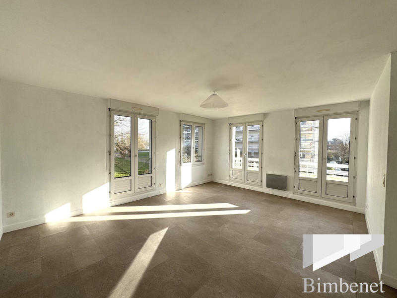 Appartement - 94 m² - 4 pièces