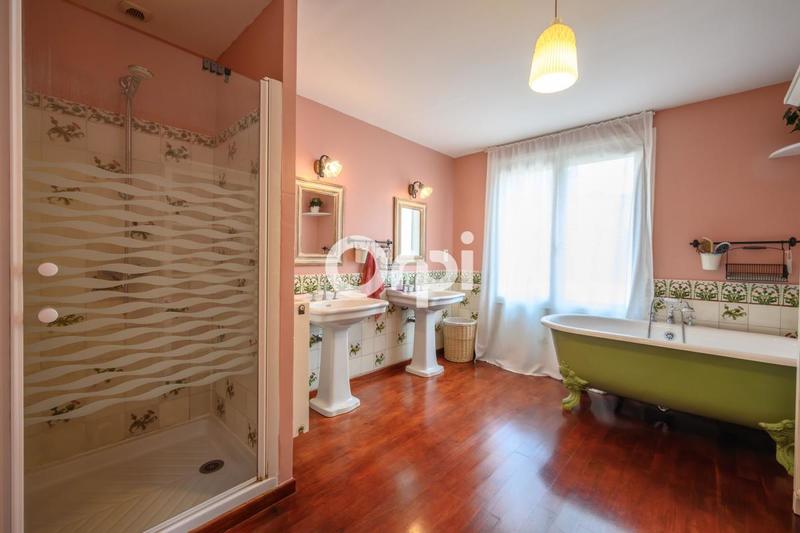 Fermette - 236 m² - 6 pièces