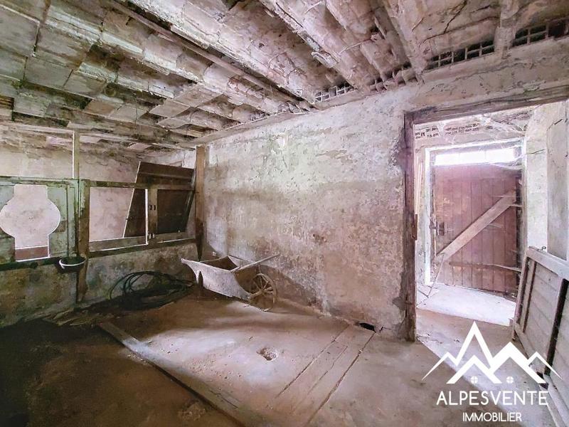 Maison - 330 m² - 14 pièces