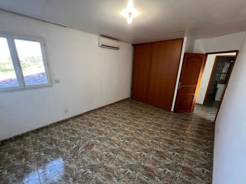 Maison - 250 m² - 9 pièces