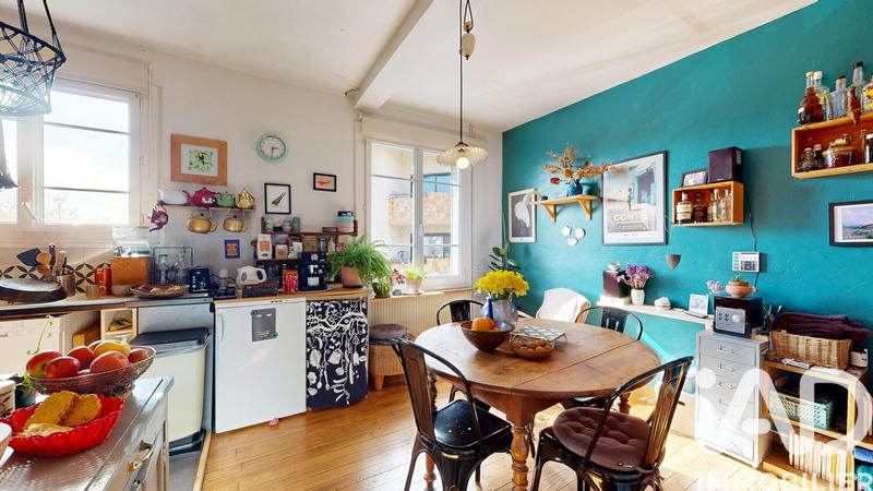 Appartement - 82 m² - 3 pièces