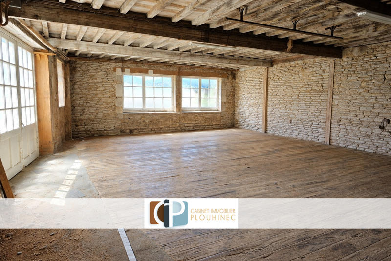 Maison - 332 m² - 9 pièces