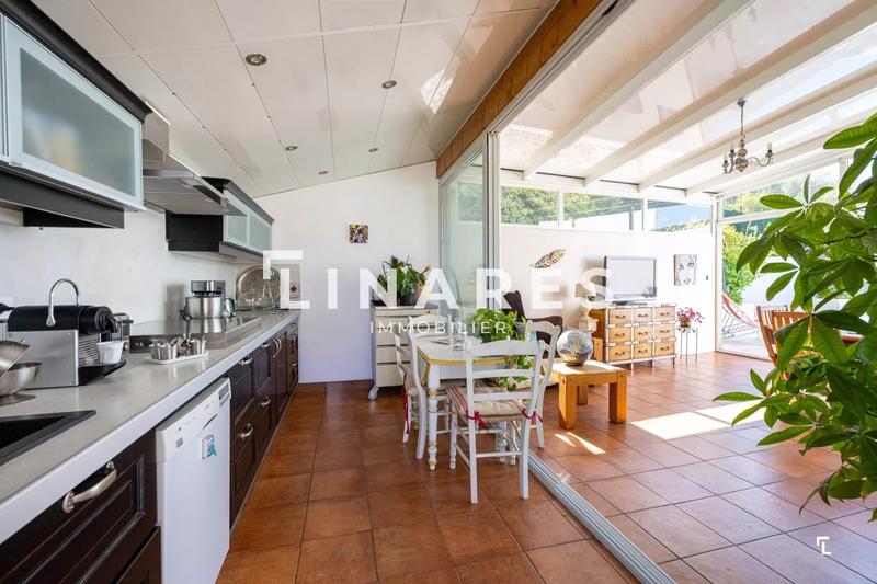 Villa - 150 m² - 4 pièces