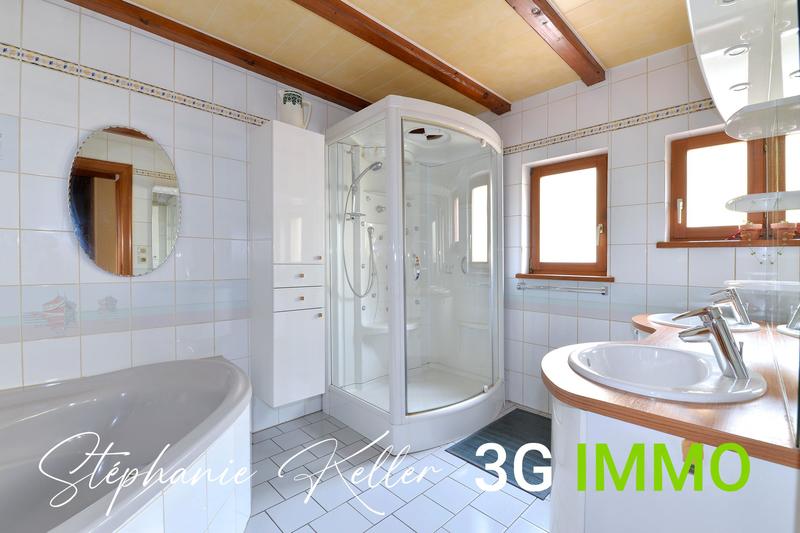 Maison - 110 m² - 4 pièces