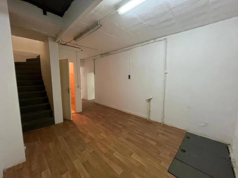 Divers - 131 m² - 4 pièces