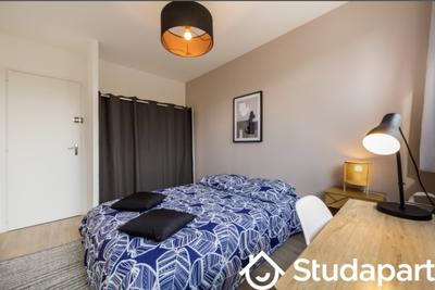 Chambre - 82 m² - 1 pièce